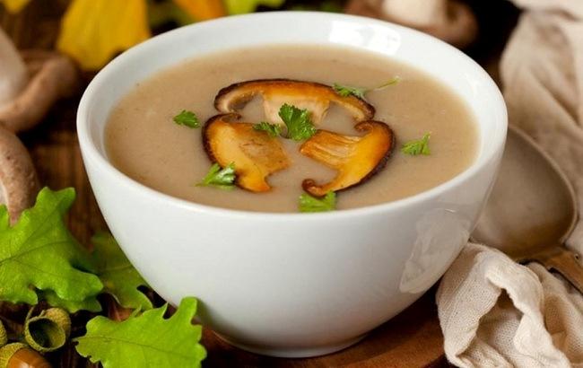 Як приготувати корисний суп з осінніх овочів: порада дієтолога