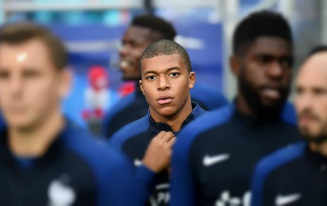 "Барселона" пыталась перехватить Мбаппе у ПСЖ