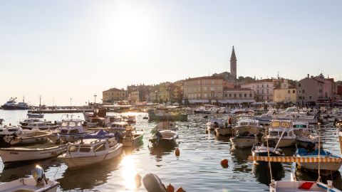 Вікенд у Брюсселі і Балкани за 80 євро: кращі ідеї для авіаподорожі на довгі вихідні в серпні