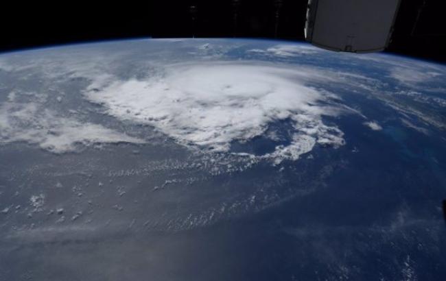 В NASA опубликовали новые фото ураганов "Ирмы" и "Хосе" из космоса