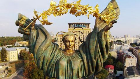 Українці хочуть зберігти повноваження президента або розширити