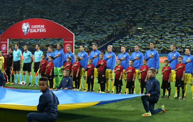 ФІФА оштрафувала Федерацію футболу України за поведінку фанатів