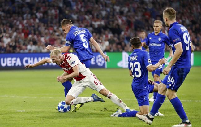 "Динамо" уступило "Аяксу" в первом матче раунда плей-офф ЛЧ