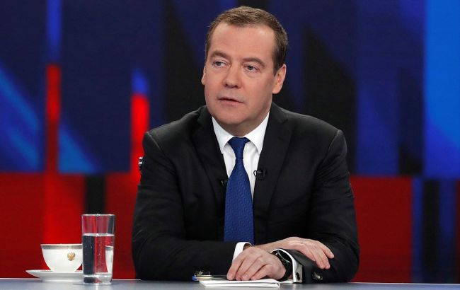 Гарантии и договор. Медведев назвал условия завершения войны с Украиной