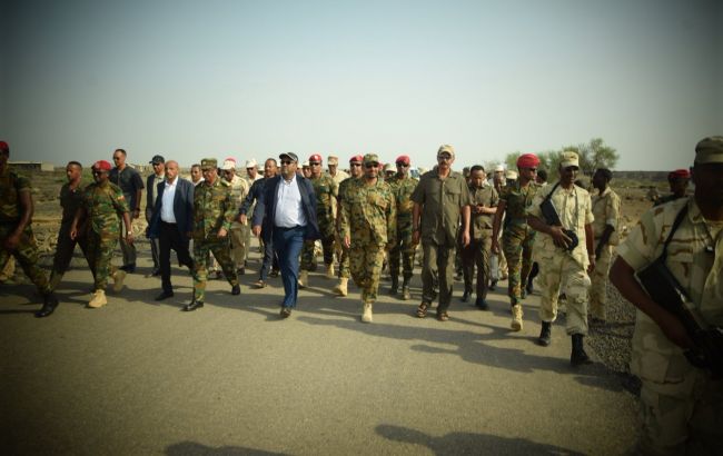 Эфиопия и Эритрея впервые за 20 лет открыли границу для транспорта