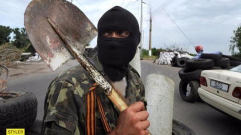 "Крокодилів не вистачає": бойовики вирішили "відгородитися" від світу (фото)