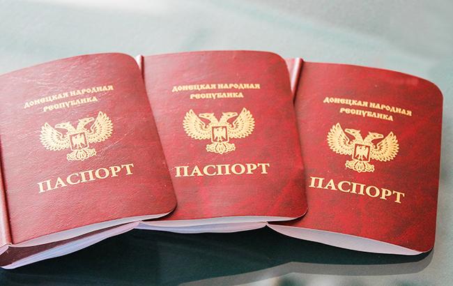 "Життя в резервації": в мережі розповіли, як у "ЛНР" видають "паспорта"