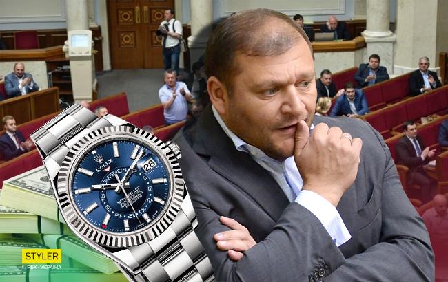 Михайло Добкін покрасувався в Раді годинником за $20 тисяч і iPhone X (фото)