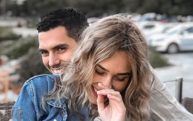 "Холостяк" Добрынин попал в большую неприятность с девушкой на отдыхе: все подробности