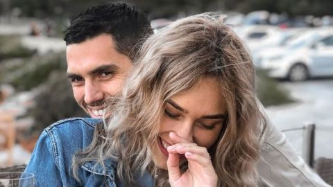 "Ведь она рядом": Холостяк 9 покорил сеть пронзительным фотосетом с любимой