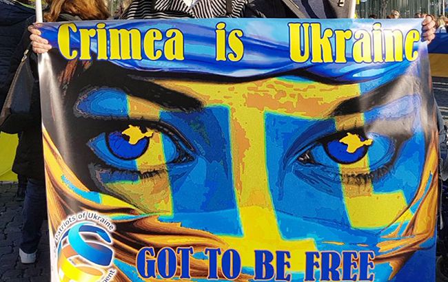 Восемь глав МИД призвали Россию освободить украинских политзаключенных