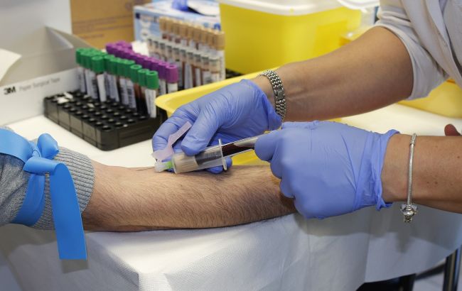 Нужна 4 группа крови отрицательная: помогите спасти маму двух маленьких детей в Одессе