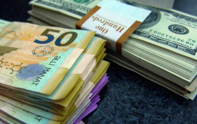 Центробанк Азербайджана перевел манат на плавающий курс