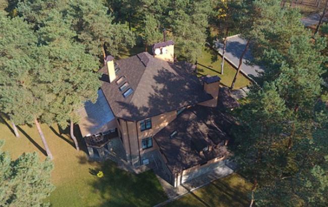 623 квадратных метра: "Автомайдан" показал роскошный незадекларированный особняк судьи из Харькова