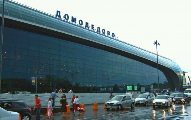 Біля аеропорту Домодєдово в Підмосков'ї пожежна машина збила пішоходів, один загинув
