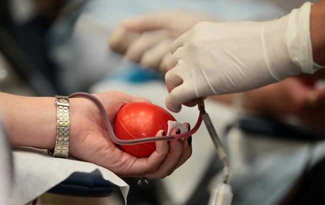 Донор-рекордсмен из Днепра сдал 520 литров крови