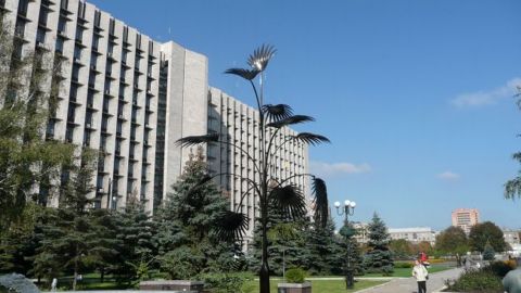 Оккупанты на Донбассе начали опечатывать "бесхозные" квартиры