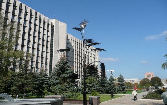 Оккупанты на Донбассе на лето отменили комендантский час по выходным