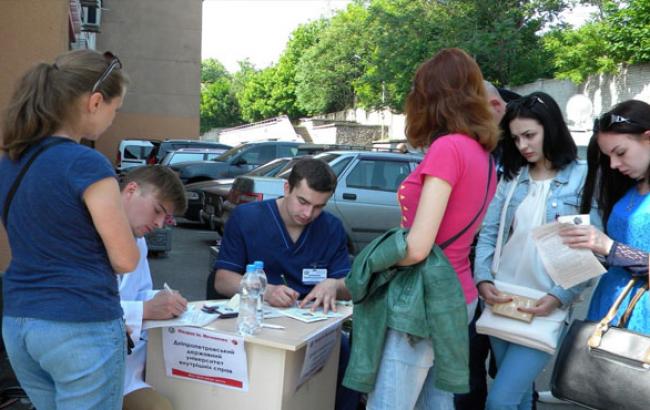 В Днепре штурмуют пункты переливания крови ради спасения бойцов АТО