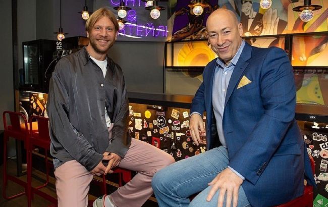 "Українцем за кордоном залишаюсь": Дорн прочитав вірш про патріотизм