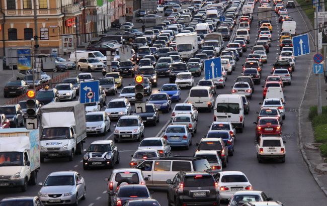 Пробки в Киеве достигли 6 баллов
