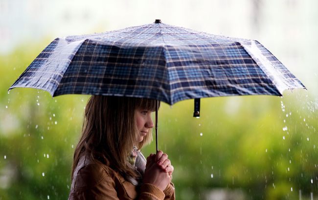 Погода на завтра: в Україні дощі, температура до +30
