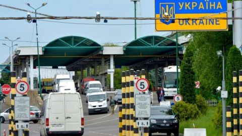 Угорщина відкриє всі пункти пропуску з Україною 29 червня