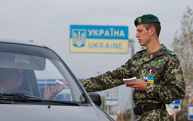 Безвизовый режим: одному украинцу уже отказали во въезде в ЕС