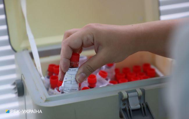 Полтавський лабораторний центр обмежив роботу через перевантаженість