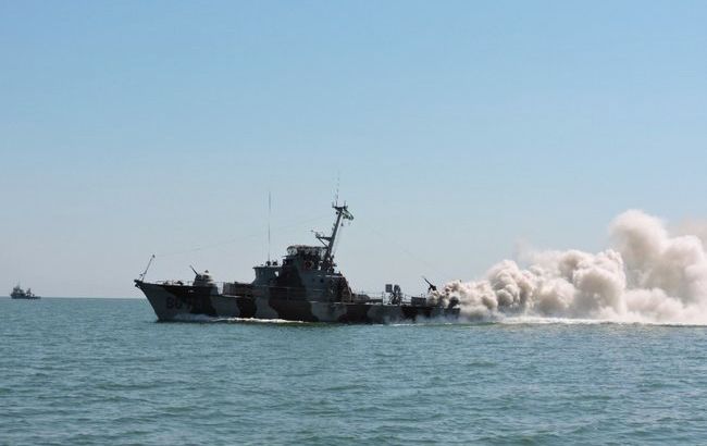 Частину районів Азовського моря закриють через навчання