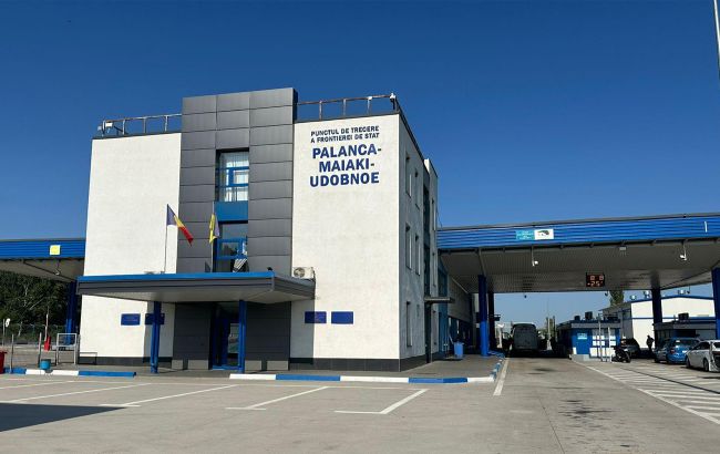Найбільший пункт пропуску на кордоні з Молдовою призупинить роботу: в чому причина
