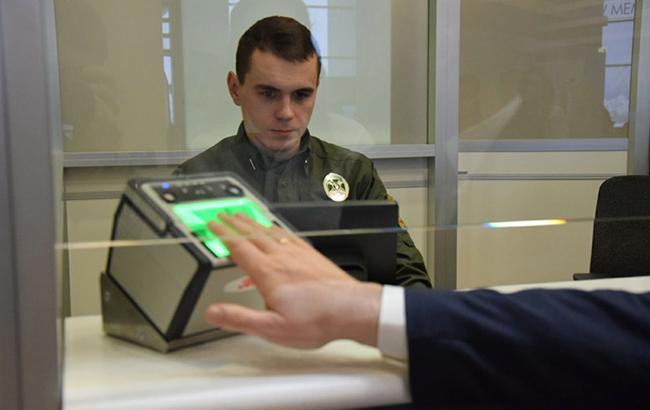 Биометрический контроль при въезде в Украину уже прошли 96 тыс. россиян
