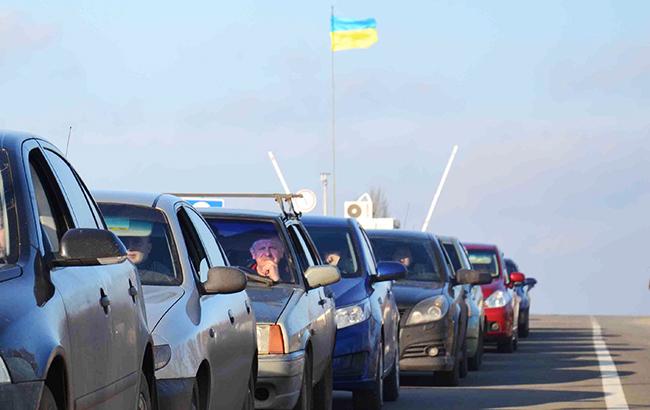 Представительство президента предлагает закрыть один из пунктов пропуска в Крым