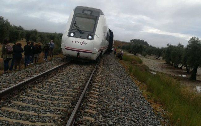 Аварія потяга у Іспанії: збільшилася кількість постраждалих