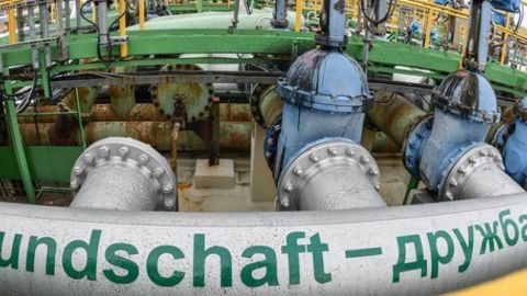 Польща назвала дату часткового відновлення транспортування російської нафти