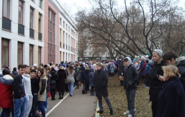 У Київській області 17 школярів отруїлися сльозогінним газом