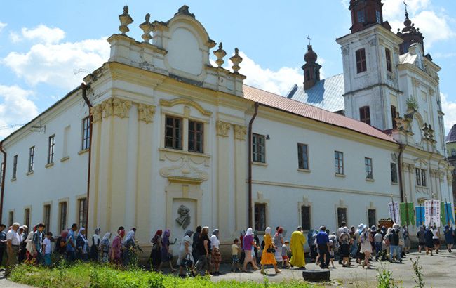 УПЦ МП заявила о захвате радикалами помещения храма в Ивано-Франковской области