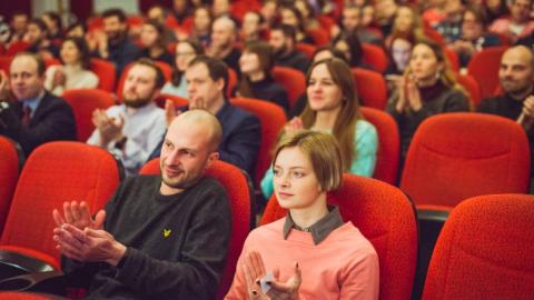 Непростая судьба беженца: в Киеве презентовали фильм "По ту сторону надежды"