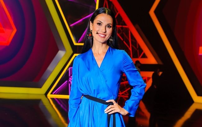 Маша Ефросинина блеснула роскошной фигурой в total black образе за &euro; 9000 (видео)