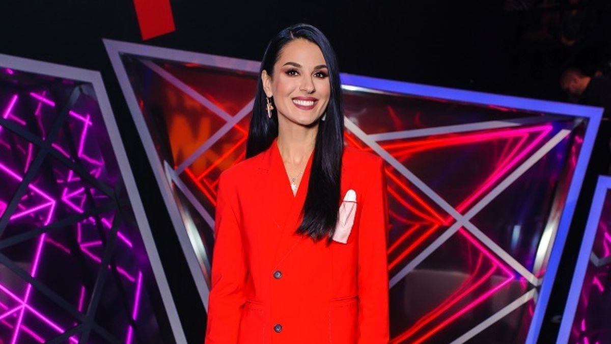 Үлкен бөкселер фотосуреттері бар жетілген сұлулар