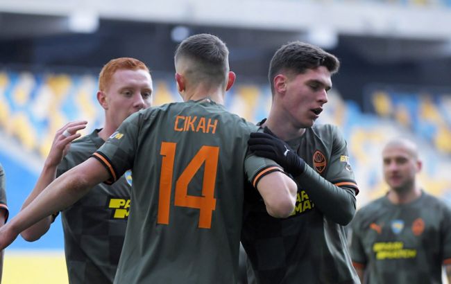 "Шахтар" розгромив "Минай" та скоротив відставання від "Дніпра-1" нагорі УПЛ