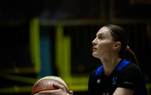 Найкращий матч, жіночі хитрощі та секрети краси: бліц з Вітою Горобець