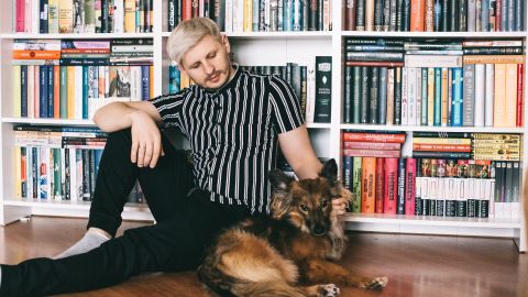 Известный артист запустил проект для поддержки украинцев во время карантина