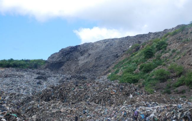 На звалищі під Львовом досі шукають зниклого комунальника