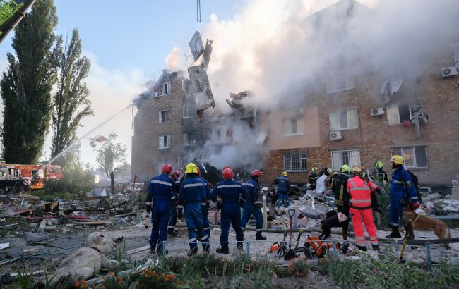 Количество жертв после обстрела Киева снова возросло: что известно на данный момент