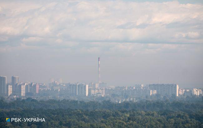 В Киеве фиксируют высокую загрязненность воздуха: где именно и что нужно знать