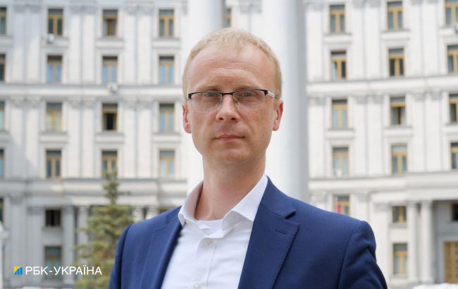 Венгерская авиакомпания сняла с рейса украинского ветерана: в МИД отреагировали