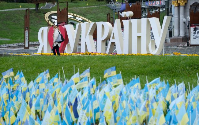 День Конституции Украины 2023: лучшие поздравления  с важным праздником