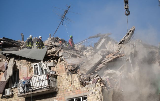 Удар РФ по Киеву: 10 человек считаются пропавшими без вести