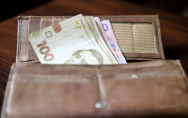 Уряд продовжив виплати для ВПО на пів року, але встановив нові умови